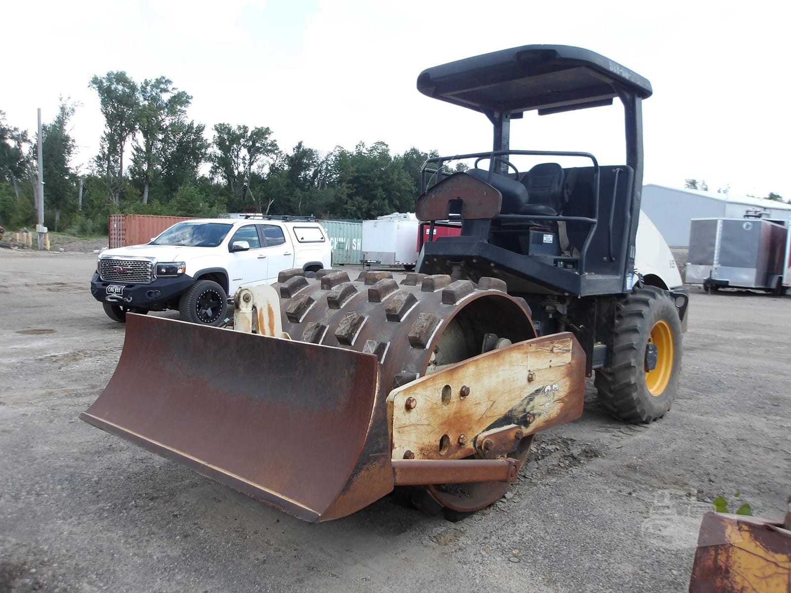 2005 Ingersoll-Rand SD70F Padfoot Trench Compaction for sale in Cedar Rapids, IA - listing photo 2 of 8