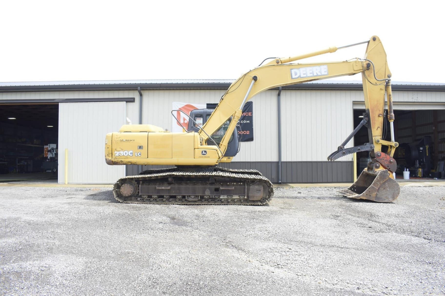 2005 John Deere 230C LC Excavators for sale in Xenia, OH - listing photo 4 of 8