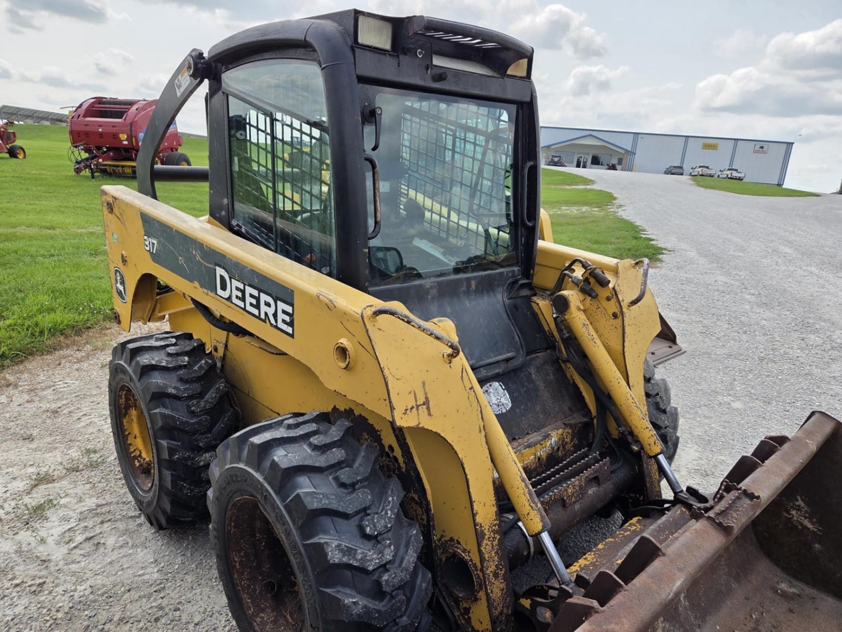 2005 John Deere 317 Skid Steer Loaders for sale in West Union, IA - listing photo 5 of 9