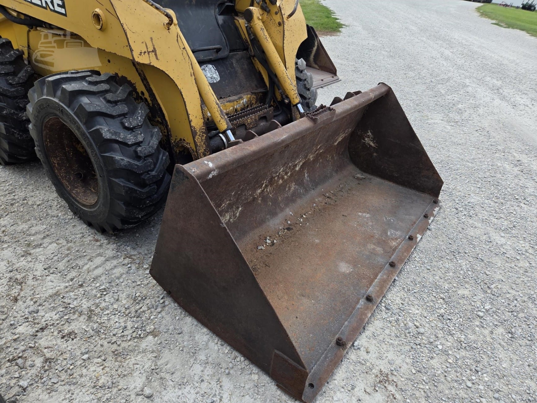 2005 John Deere 317 Skid Steer Loaders for sale in West Union, IA - listing photo 7 of 9