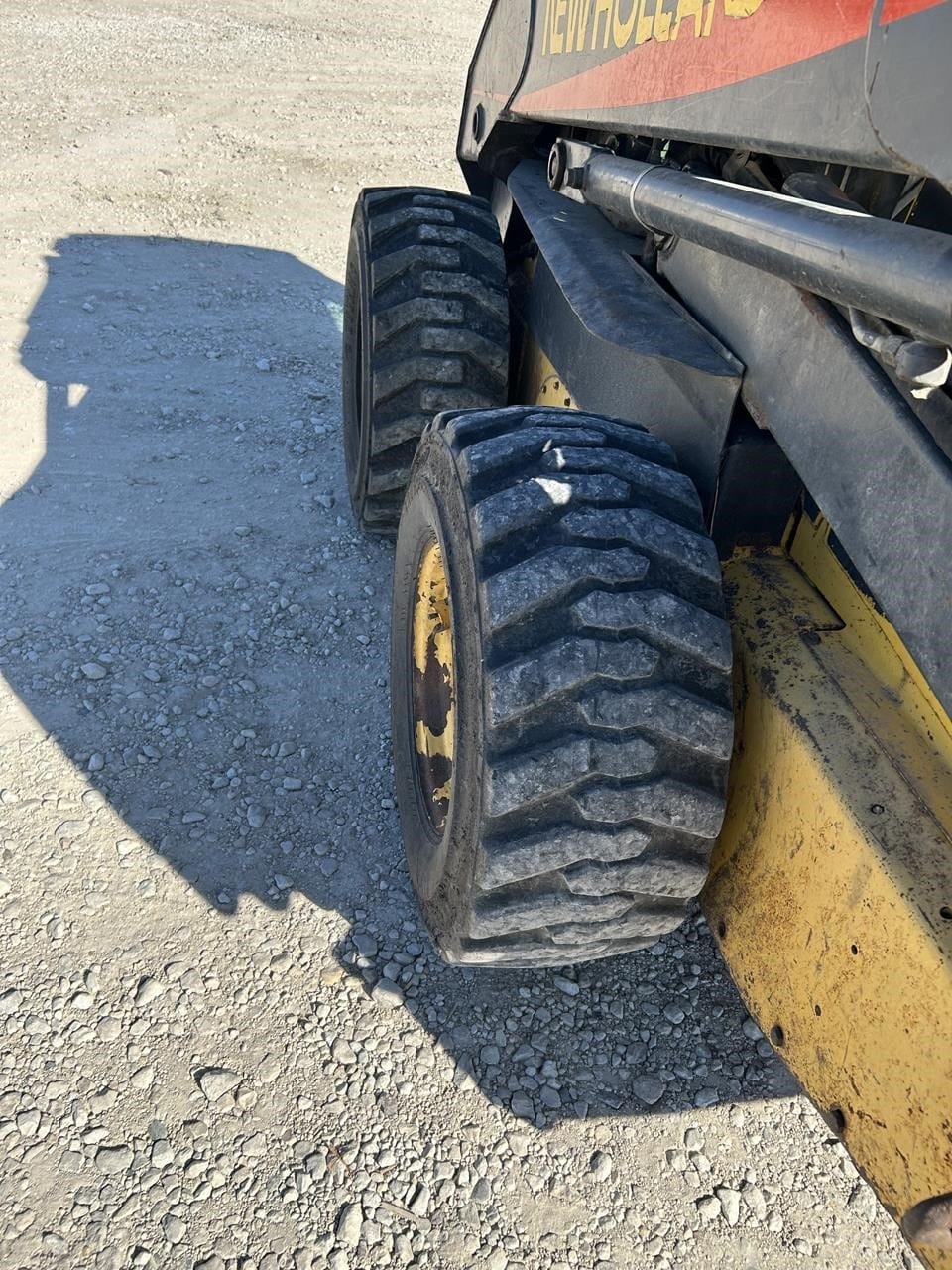 2005 New Holland LS185B Skid Steer Loaders for sale in Bancroft, IA - listing photo 5 of 7