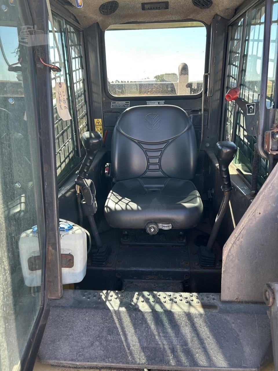 2005 New Holland LS185B Skid Steer Loaders for sale in Bancroft, IA - listing photo 7 of 7