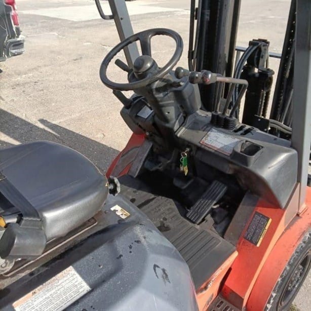 2005 Toyota 7FGU25 Industrial Forklift Counterbalance for sale in Mount Pleasant, IA - listing photo 2 of 6