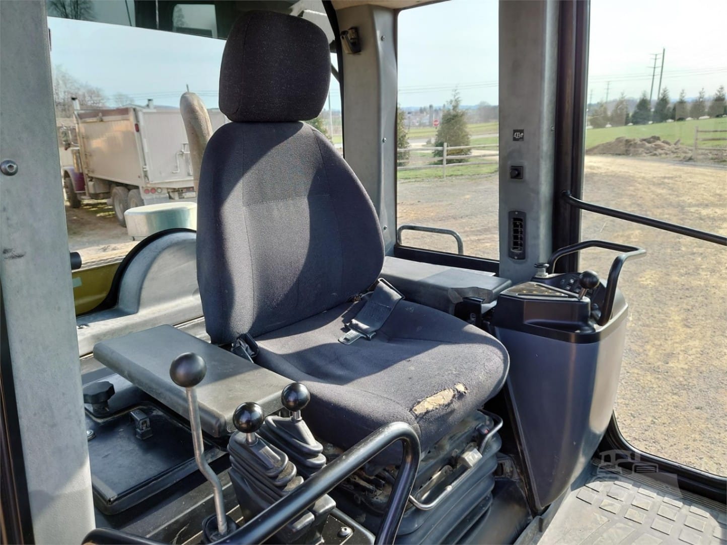 2006 Caterpillar 953C Track Loaders for sale in Ephrata, PA - listing photo 8 of 8