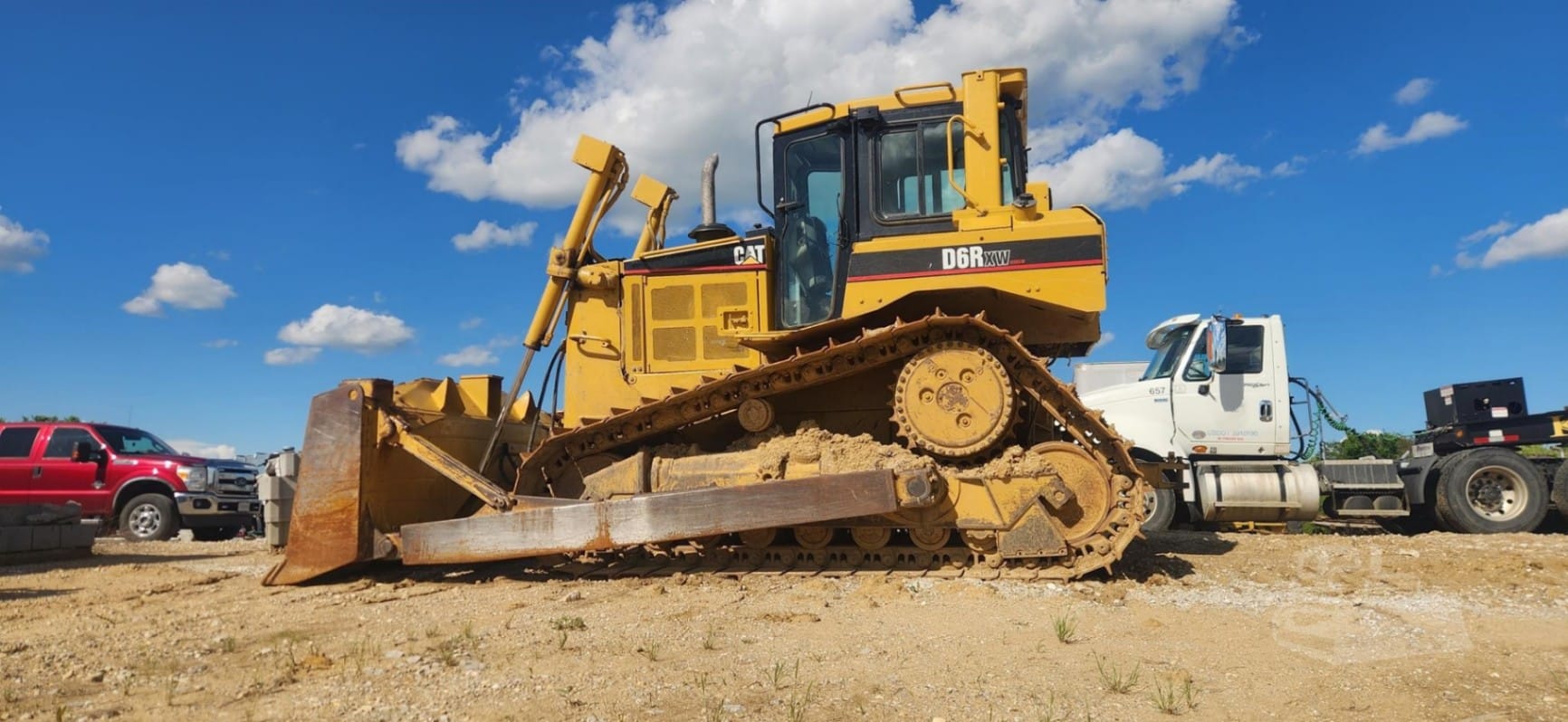 2006 Caterpillar D6R XW III Dozers for sale in Saint Charles, MO - primary listing photo of 8