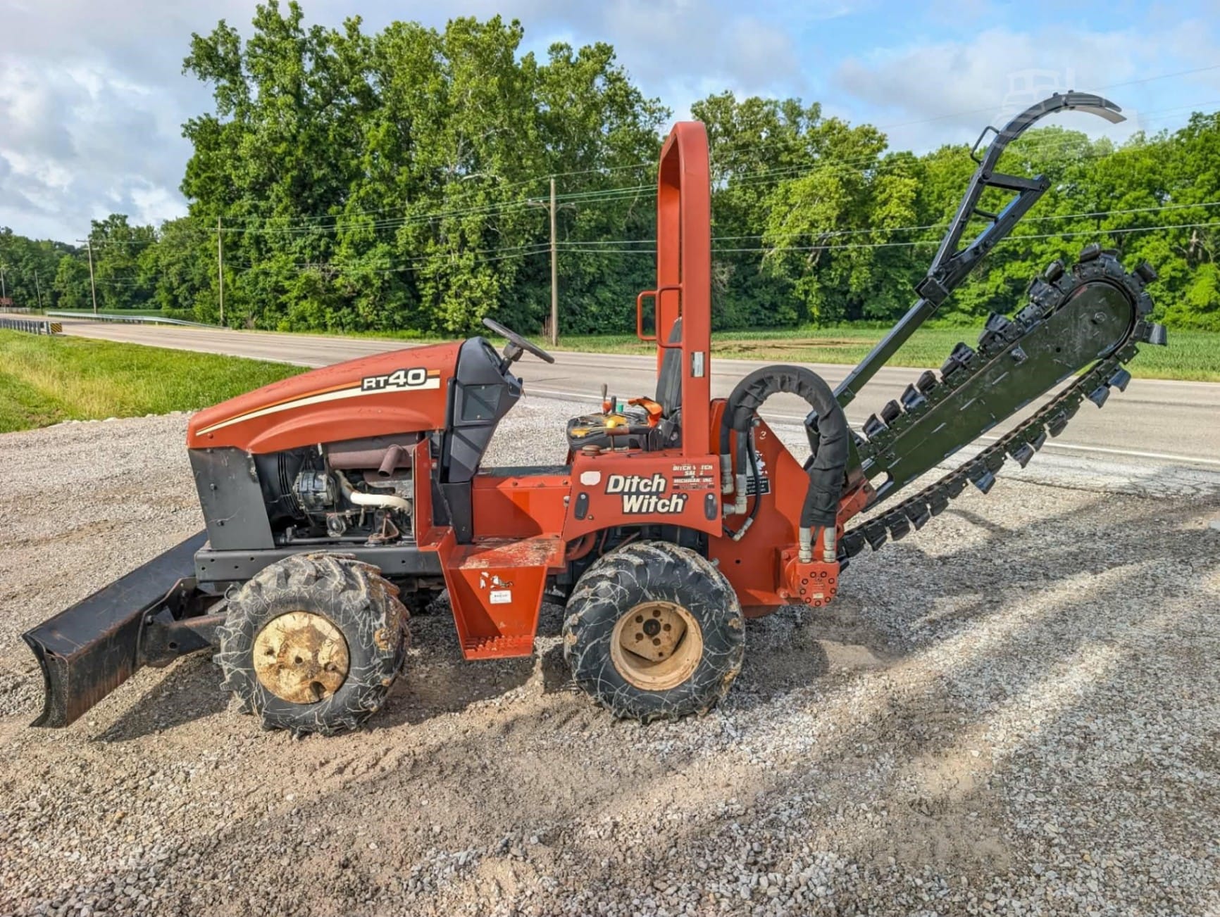 2006 Ditch Witch RT40 Trenchers for sale in City, IN - primary listing photo of 8
