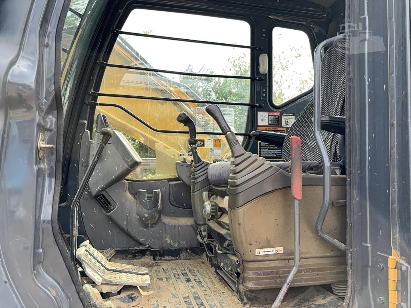 2006 John Deere 160C LC Excavators for sale in Rochester, NY - listing photo 8 of 10