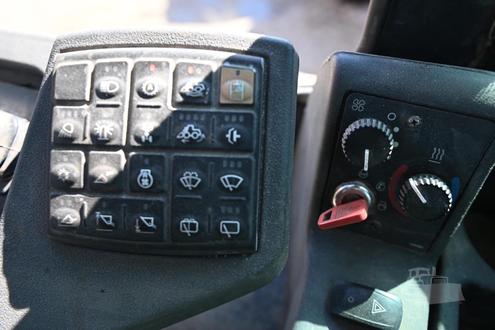 2006 John Deere 544J Wheel Loaders for sale in Cedar Rapids, IA - listing photo 6 of 8