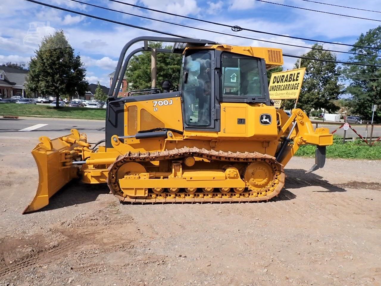 2006 John Deere 700J LT Dozers for sale in South Plainfield, NJ - listing photo 2 of 21