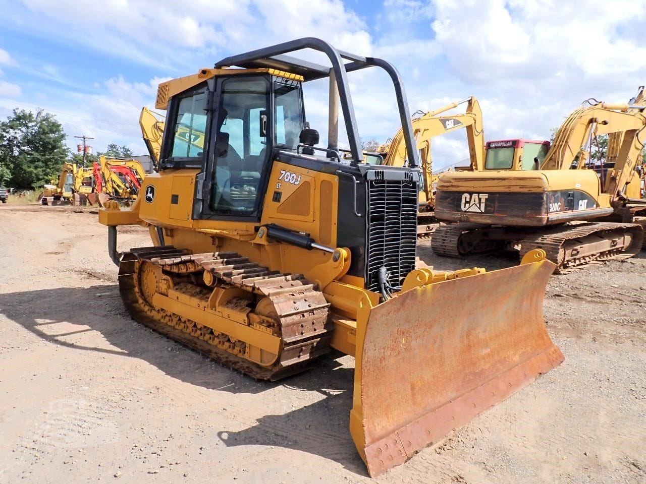 2006 John Deere 700J LT Dozers for sale in South Plainfield, NJ - listing photo 7 of 21