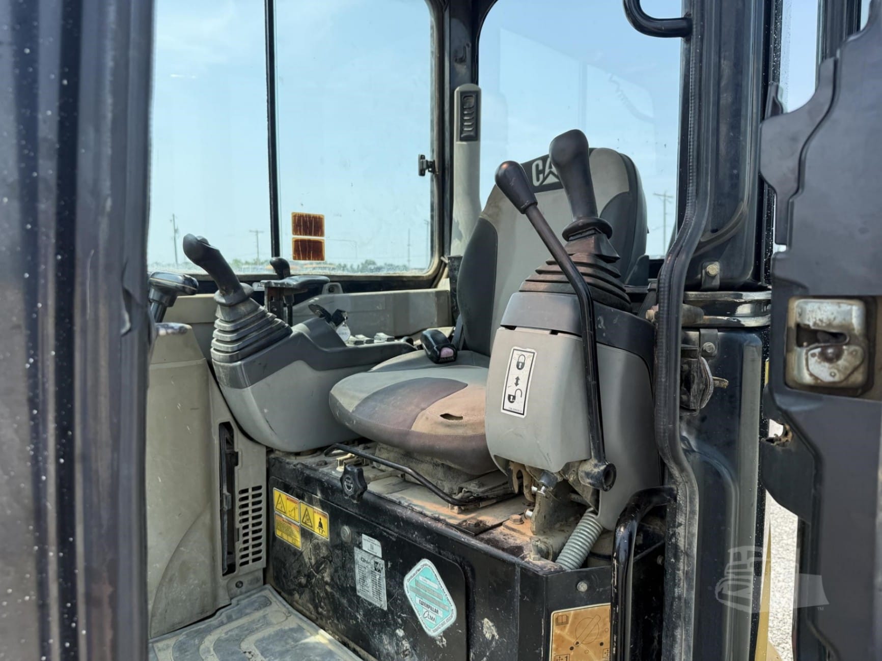 2007 Caterpillar 303.5 CR Excavators for sale in Archbold, OH - listing photo 8 of 8