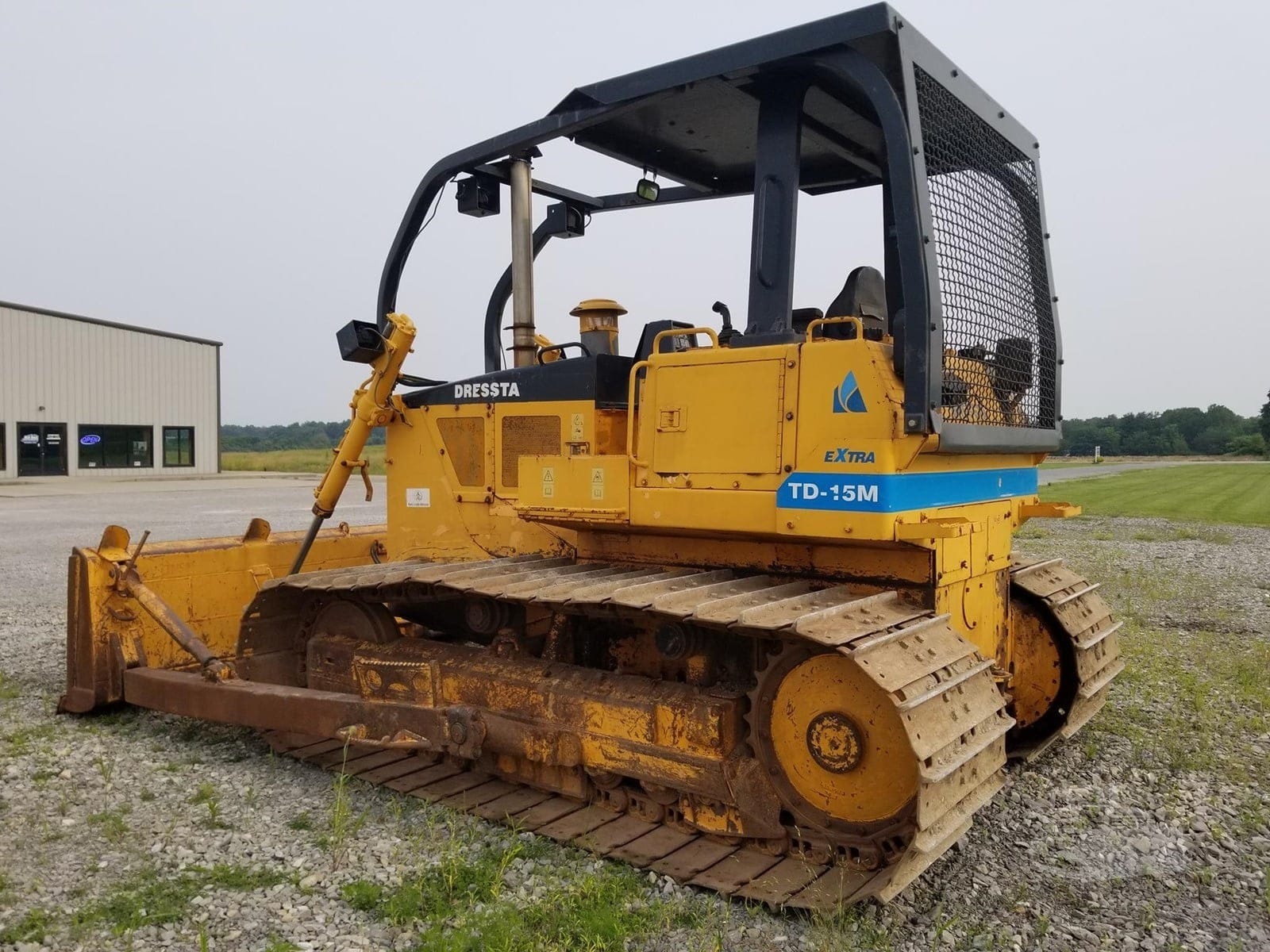 2007 DRESSTA TD15M EXTRA Dozers for sale in Benton, IL - listing photo 2 of 8