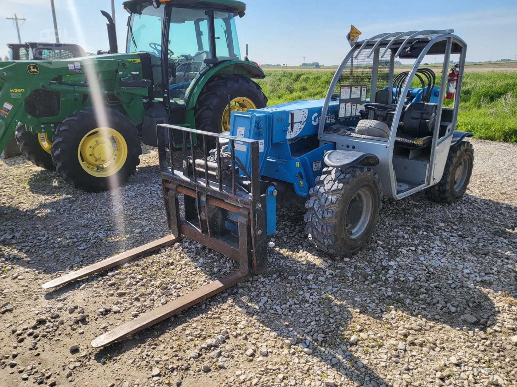 2007 Genie genie-gth-5519 Telehandlers Forklifts for sale in Bancroft, IA - listing photo 2 of 8