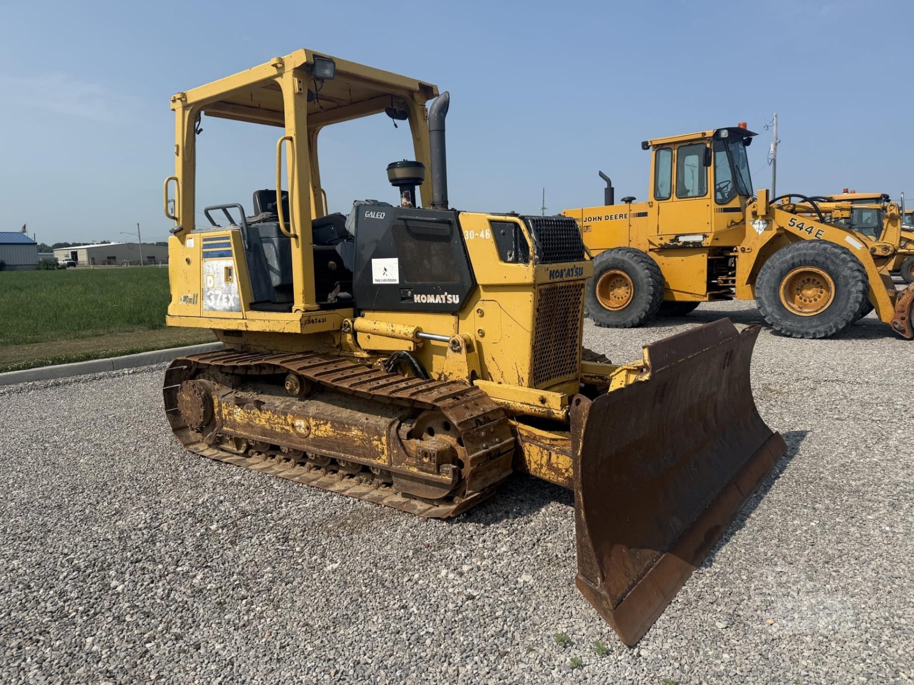 2007 Komatsu D37EX-21A Dozers for sale in Archbold, OH - primary listing photo of 8