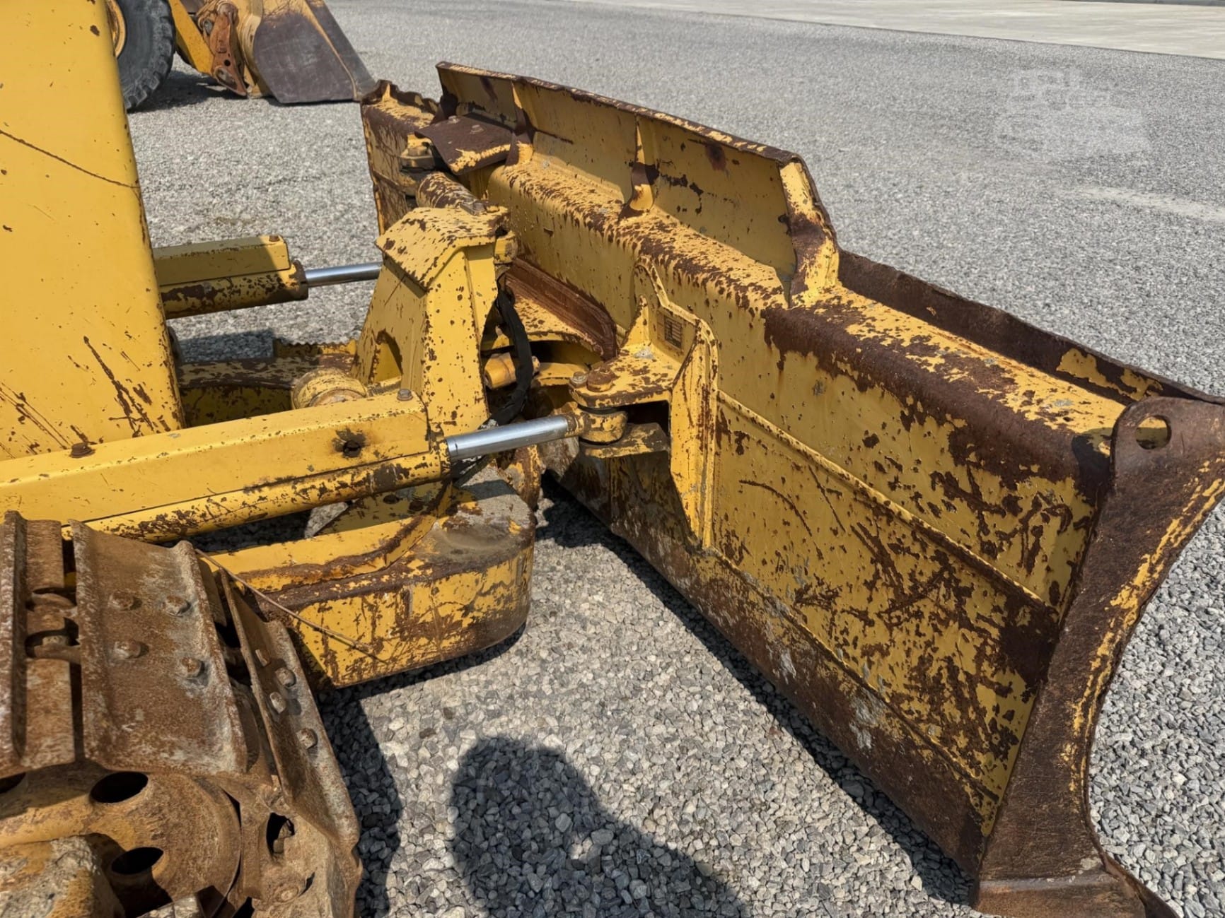 2007 Komatsu D37EX-21A Dozers for sale in Archbold, OH - listing photo 4 of 8
