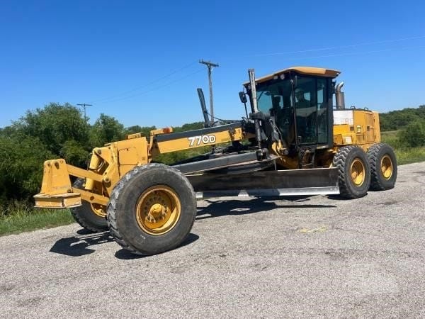 2008 John Deere 770D Motor Graders for sale in Severy, KS - primary listing photo of 8