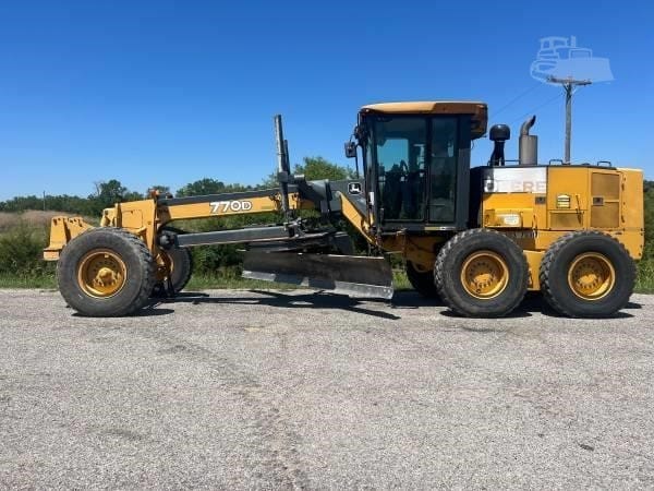 2008 John Deere 770D Motor Graders for sale in Severy, KS - listing photo 2 of 8