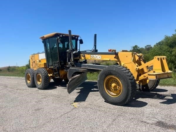 2008 John Deere 770D Motor Graders for sale in Severy, KS - listing photo 3 of 8