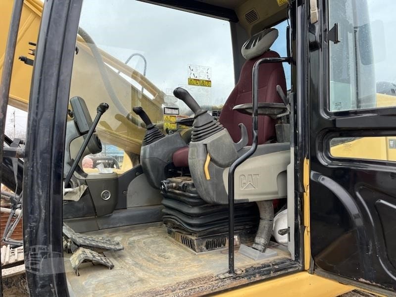 2009 Caterpillar 329DL Excavators for sale in Jasonville, IN - listing photo 10 of 12
