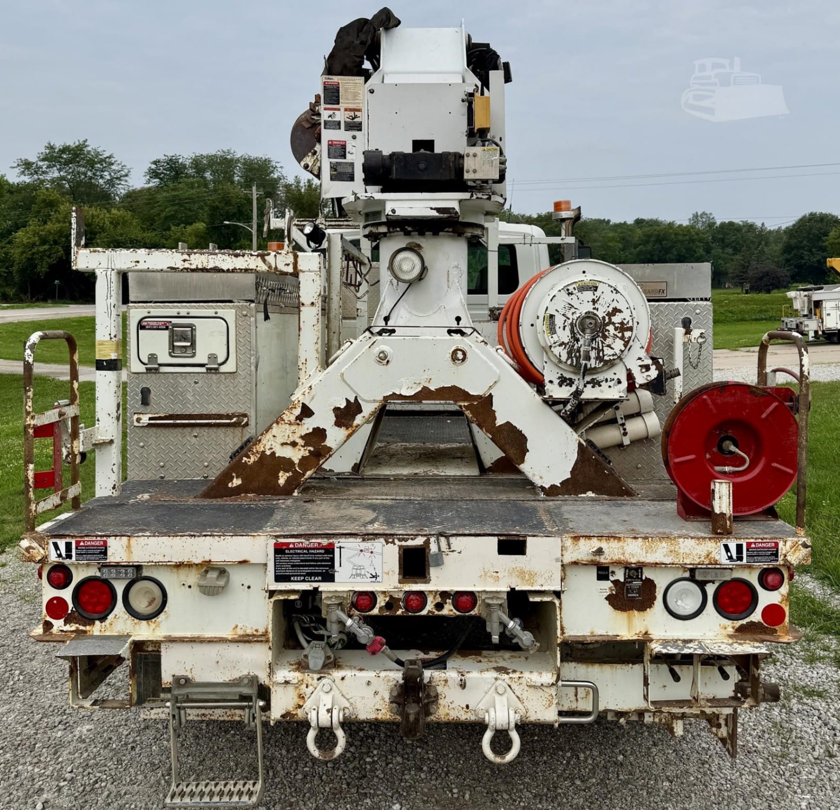 2010 Altec DL45BR Service Mechanics Truck Crane for sale in Knoxville, IA - listing photo 11 of 47