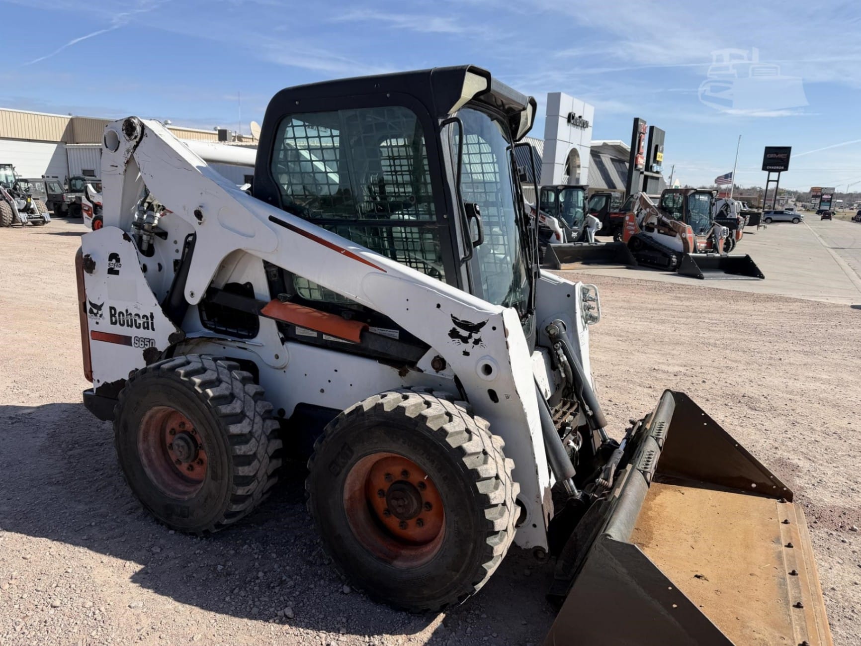 2010 Bobcat S650 Skid Steer Loaders for sale in Chadron, NE - listing photo 3 of 8