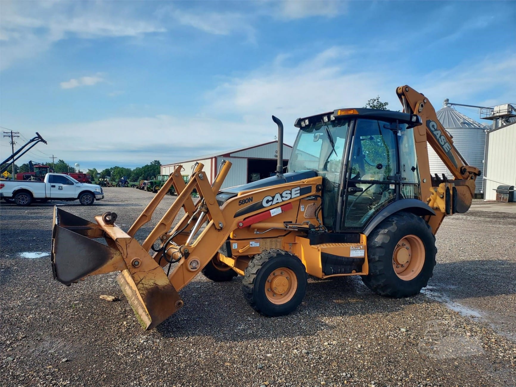 2010 CASE 580N Backhoe Loaders for sale in Edon, OH - listing photo 2 of 8