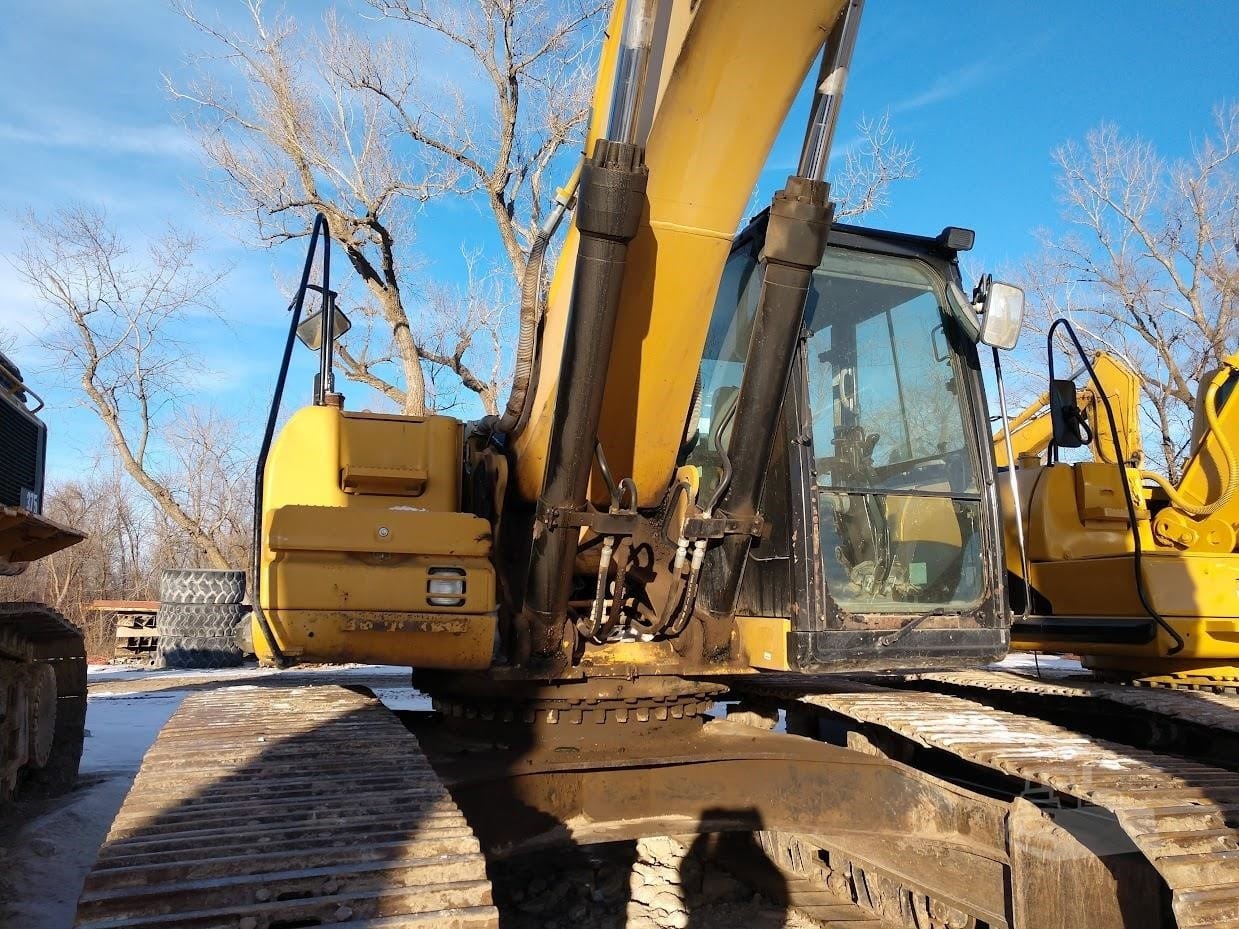 2010 Caterpillar 329DL Excavators for sale in Waterloo, NE - listing photo 3 of 8