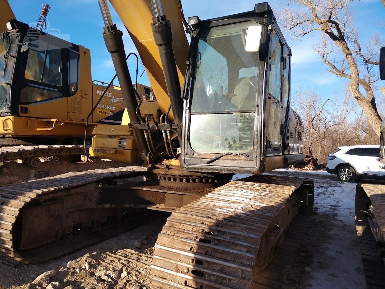 2010 Caterpillar 329DL Excavators for sale in Waterloo, NE - listing photo 5 of 8