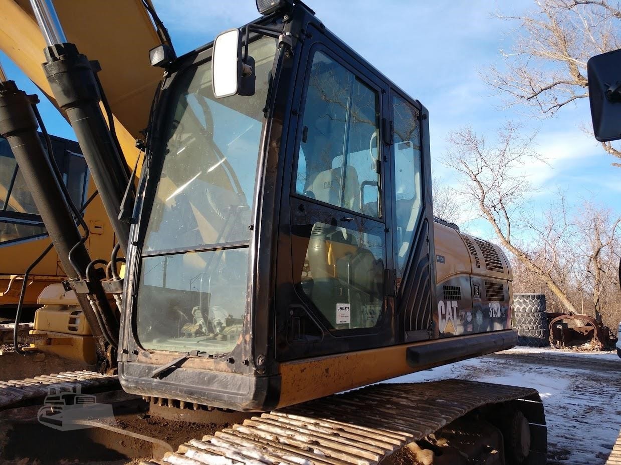 2010 Caterpillar 329DL Excavators for sale in Waterloo, NE - listing photo 6 of 8
