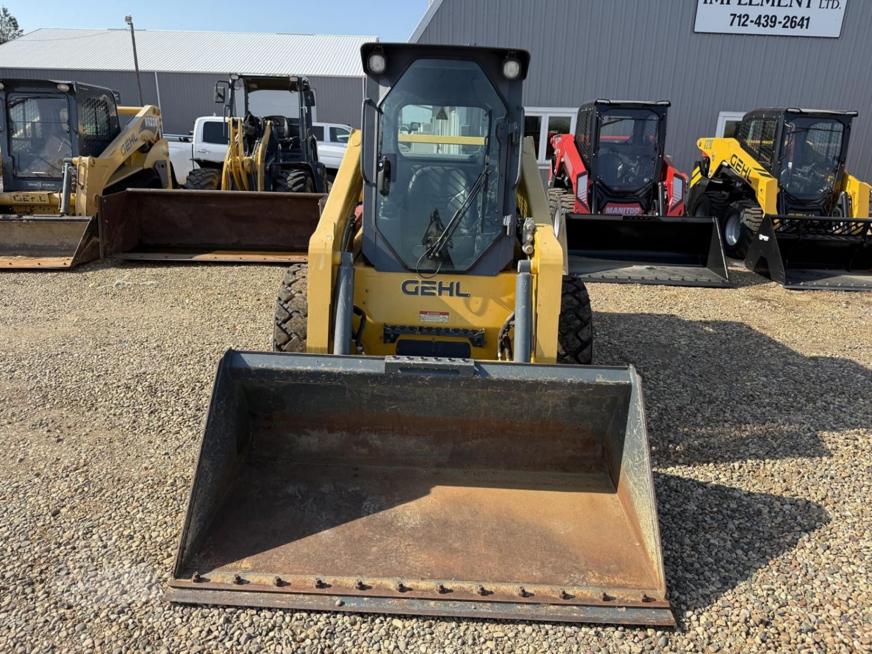 2010 Gehl V270 Skid Steer Loaders for sale in Hull, IA - primary listing photo of 11