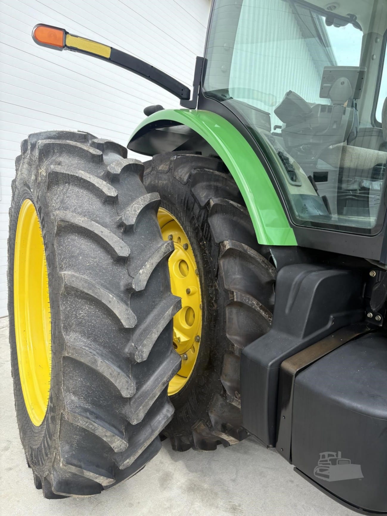 2010 John Deere 8225R Field Tractors Power for sale in Buffalo Center, IA - listing photo 4 of 18