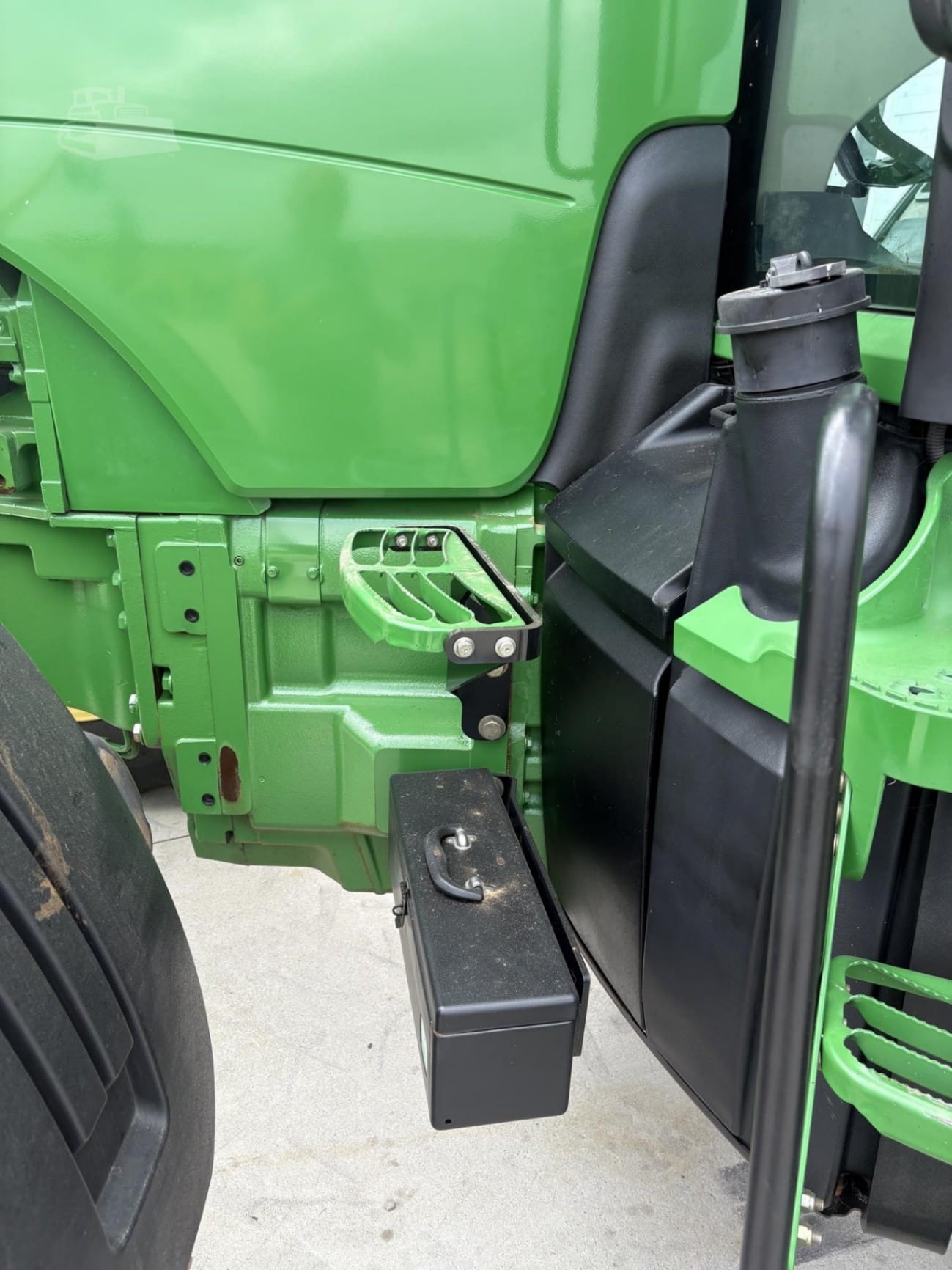 2010 John Deere 8225R Field Tractors Power for sale in Buffalo Center, IA - listing photo 15 of 18