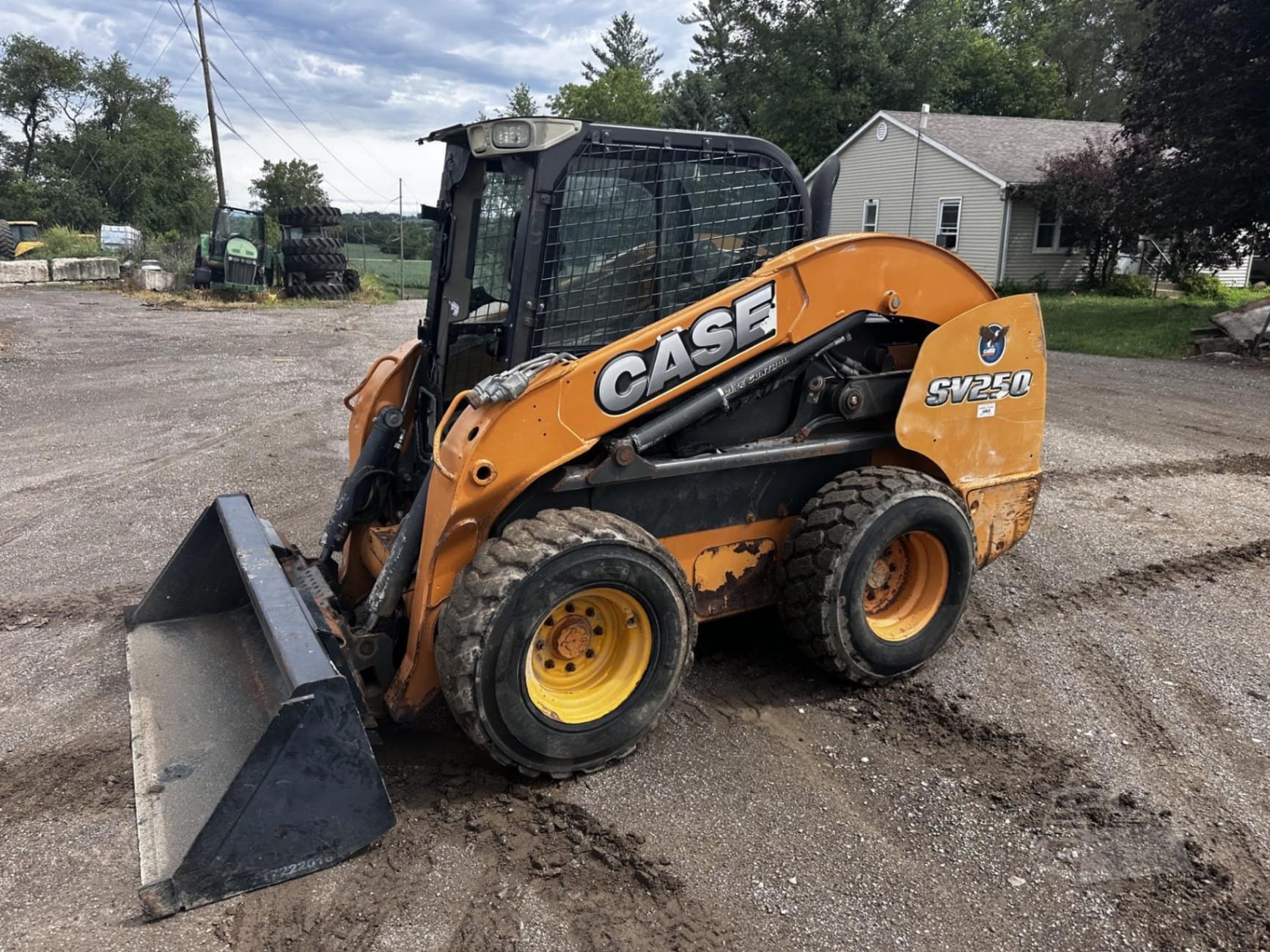2011 CASE SV250 Skid Steer Loaders for sale in Newton, IA - listing photo 3 of 47