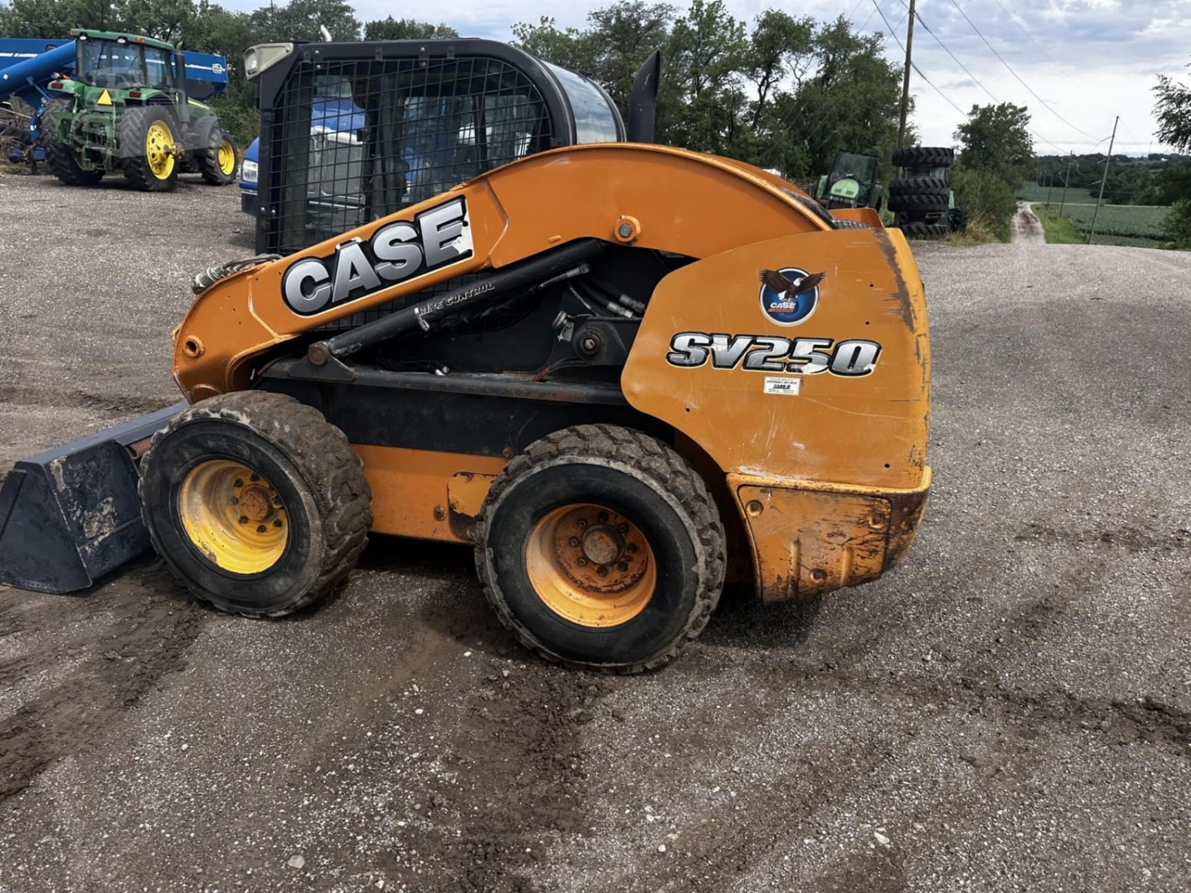 2011 CASE SV250 Skid Steer Loaders for sale in Newton, IA - listing photo 7 of 47
