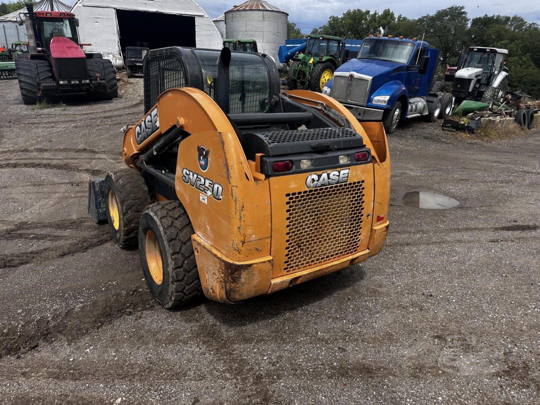 2011 CASE SV250 Skid Steer Loaders for sale in Newton, IA - listing photo 10 of 47