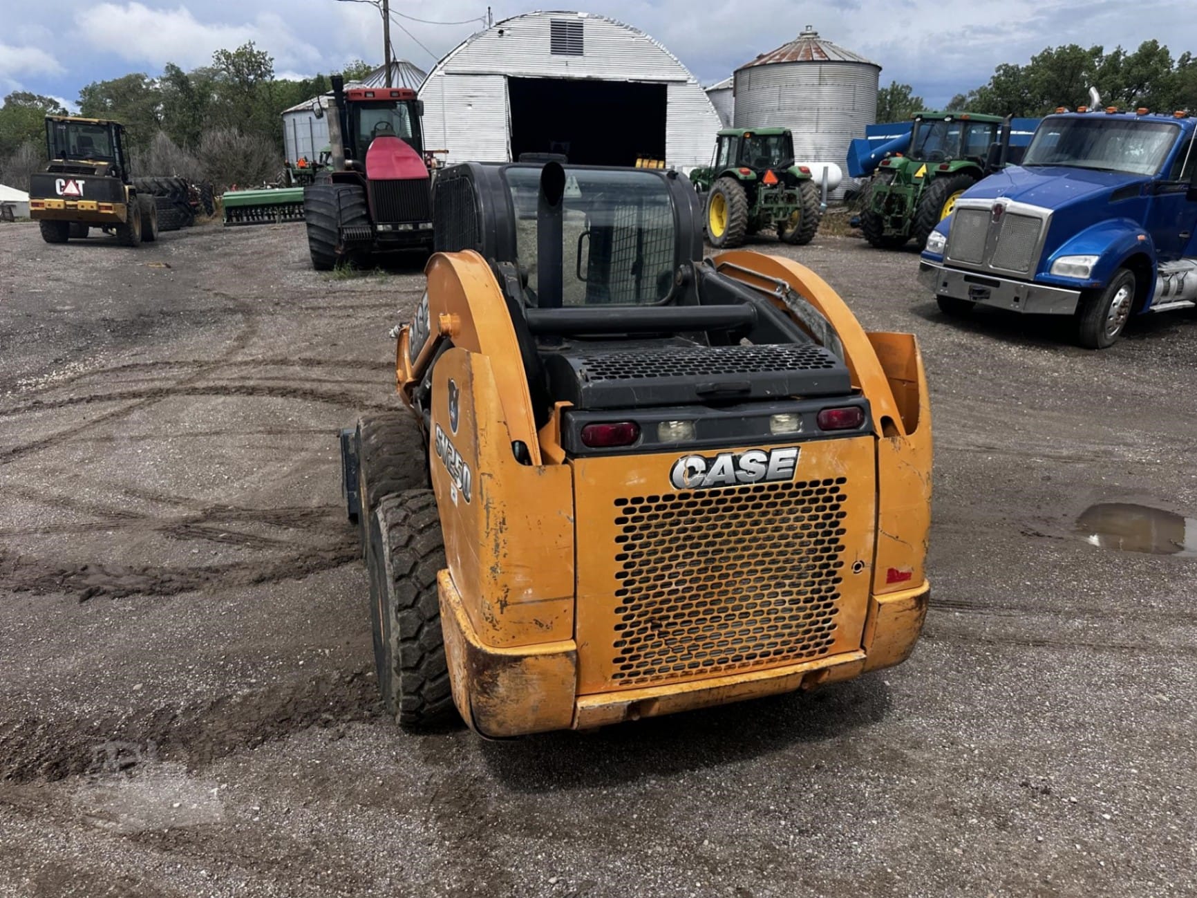 2011 CASE SV250 Skid Steer Loaders for sale in Newton, IA - listing photo 11 of 47