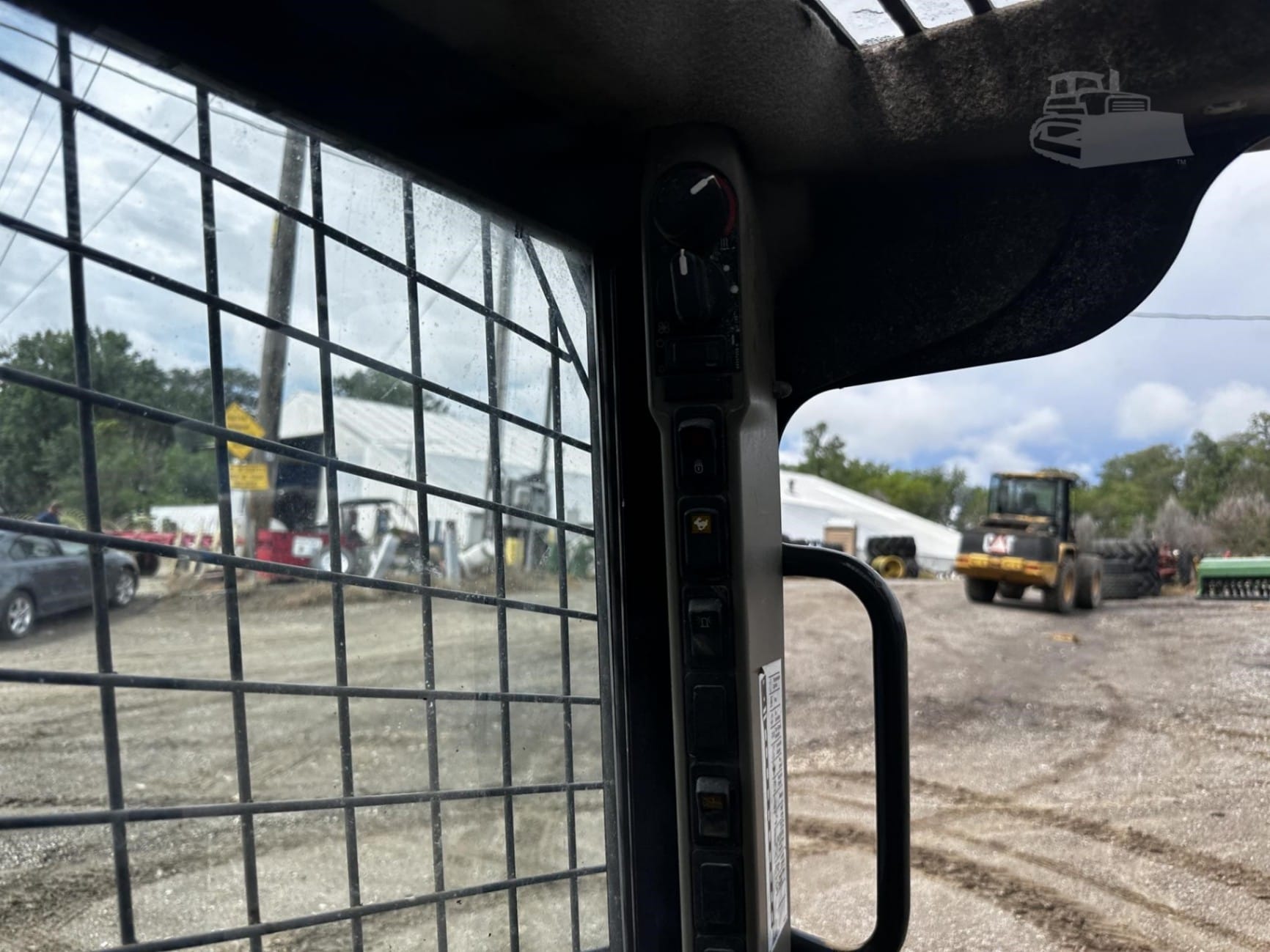 2011 CASE SV250 Skid Steer Loaders for sale in Newton, IA - listing photo 42 of 47