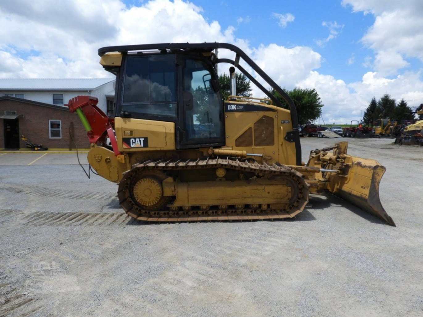 2011 Caterpillar D3K LGP Dozers for sale in Holmesville, OH - listing photo 5 of 8