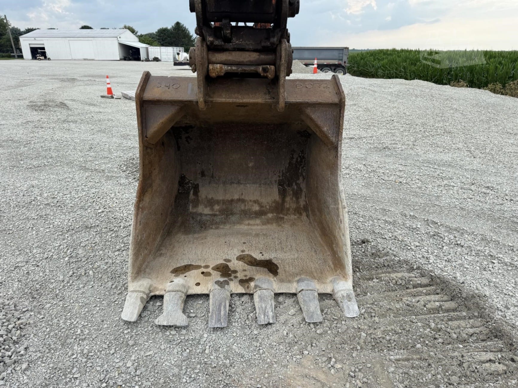 2011 Hitachi ZX300LC-7 Excavators for sale in Chatsworth, IL - listing photo 7 of 8