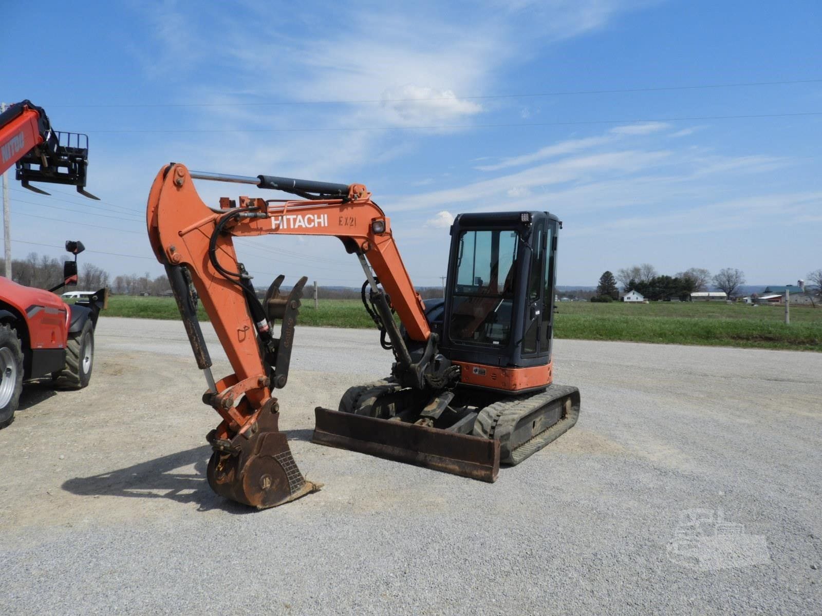 2011 Hitachi ZX50U-3 Excavators for sale in Holmesville, OH - listing photo 2 of 8