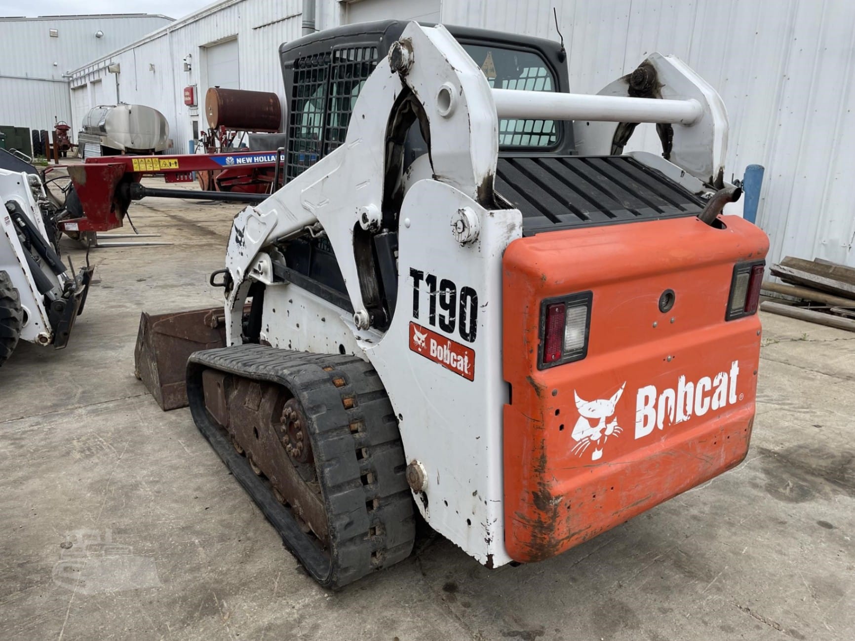 2012 Bobcat T190 Track Loaders for sale in Edgewood, IA - listing photo 3 of 8