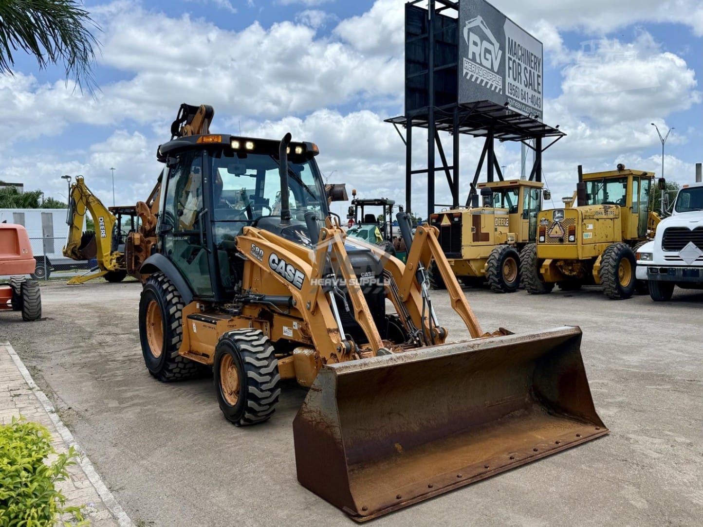 2012 CASE 580 Super N Backhoe Loaders for sale in Olmito, TX - primary listing photo of 8