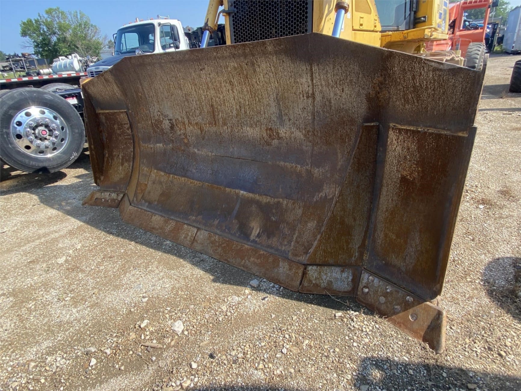 2012 Komatsu D65EX-17 Dozers for sale in Wamego, KS - listing photo 5 of 8
