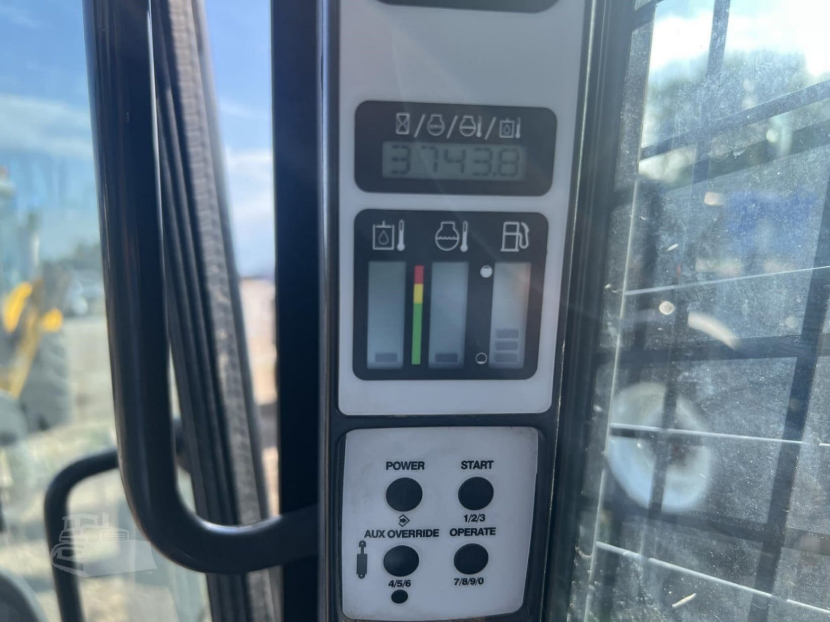 2012 New Holland L230 Skid Steer Loaders for sale in David City, NE - listing photo 2 of 8
