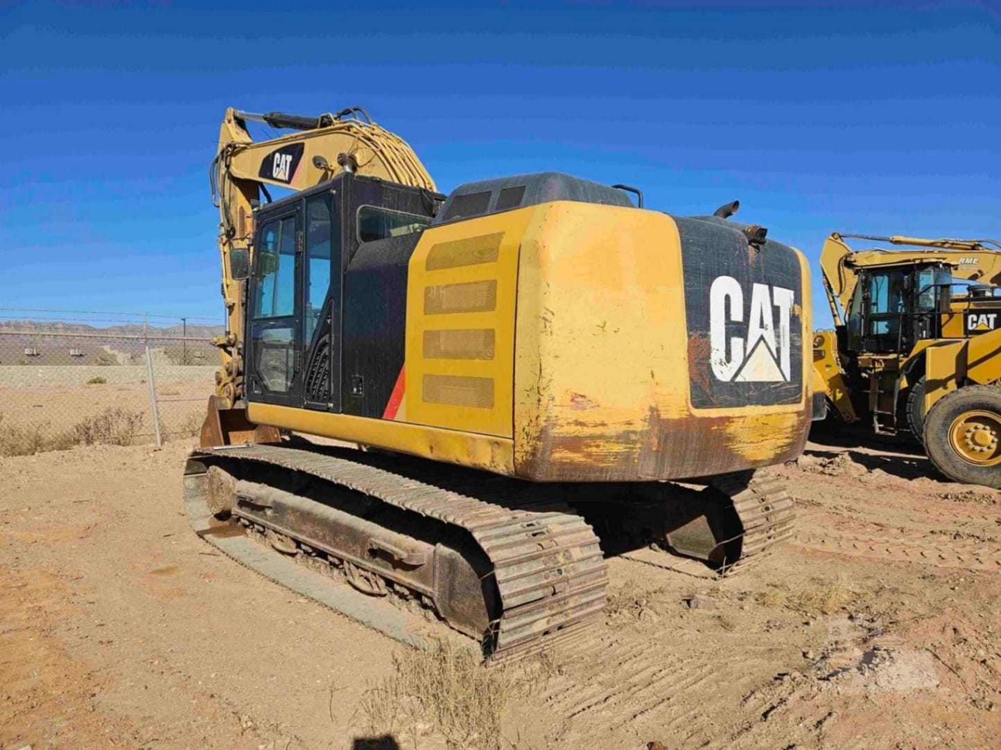 2013 Caterpillar 320EL Excavators for sale in El Paso, TX - listing photo 4 of 8