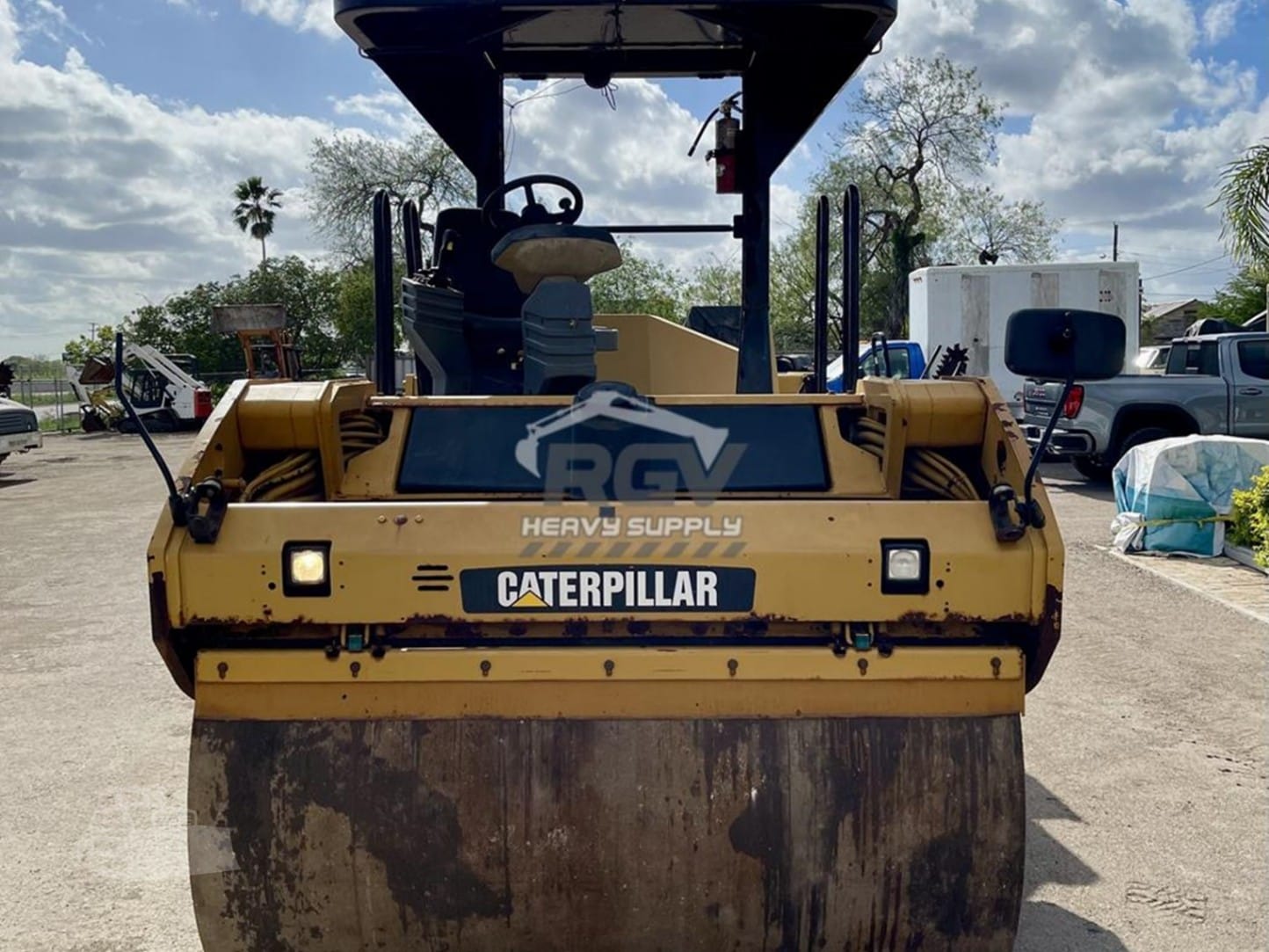 2013 Caterpillar CB54XW Smooth Drum Rollers for sale in Olmito, TX - listing photo 4 of 8
