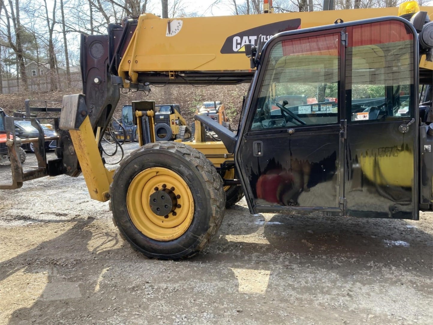 2013 Caterpillar TL1055C Telehandlers Forklifts for sale in Greenfield Center, NY - listing photo 4 of 10