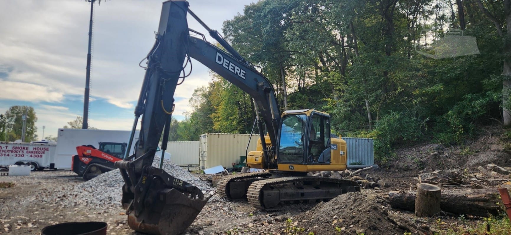 2013 John Deere 160G LC Excavators for sale in Saint Charles, MO - listing photo 3 of 8