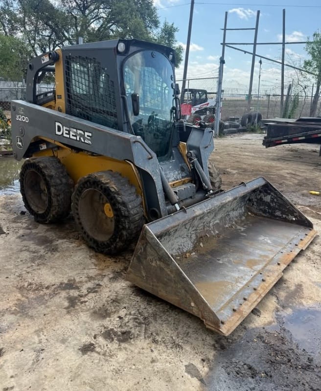 2013 John Deere 320D Skid-Steer Loader for Sale | 2200 Hours | San Antonio, TX - View 3