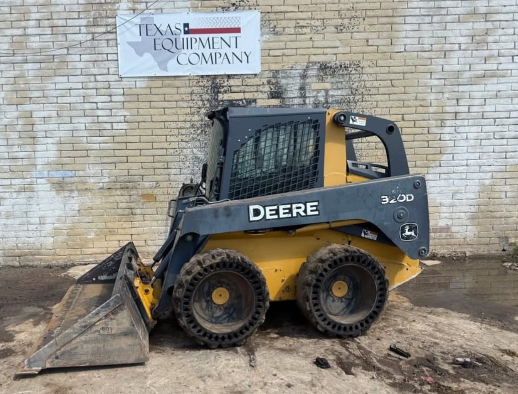 2013 John Deere 320D Skid-Steer Loader for Sale | 2200 Hours | San Antonio, TX - View 5